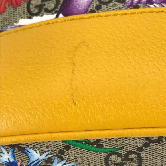 GUCCI Authentic Cream Canvas Shoulder Bag - Picture 7 of 16